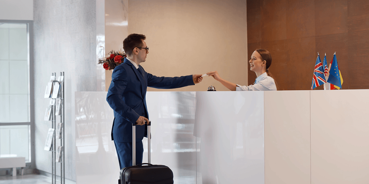 Schermi touch per hospitality e ristorazione