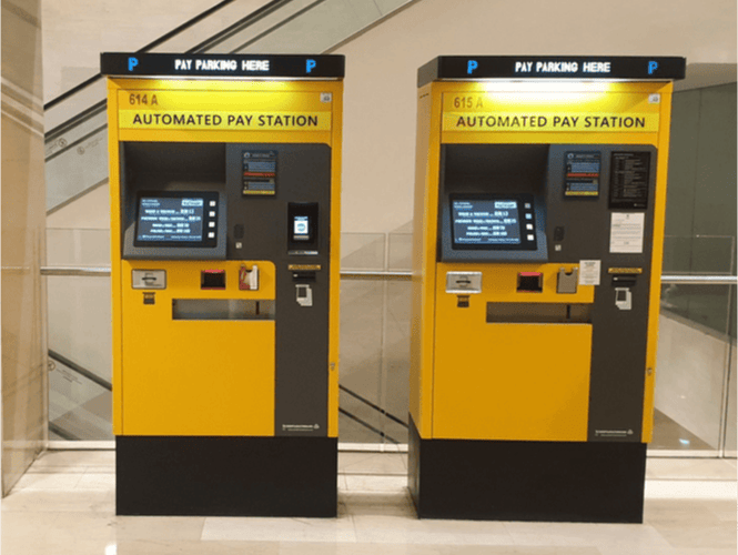 Installazione e integrazione Display HMI con opzioni di installazione versatili